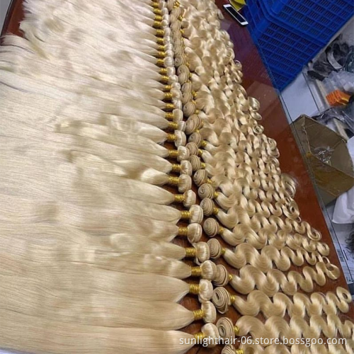 Russian Blonde color 613# Curly Price Human Hair Deep Curly Hair Bundles Wholesale Cuticle Aligned Virgin Human Hair Weft